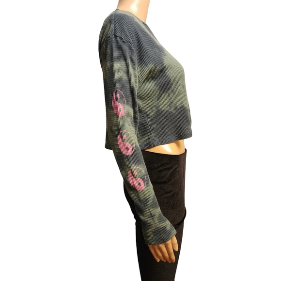 Truly Madly Deeply Camo Tie-dye Oversized Crop Thermal Size XS - Picture 2 of 10